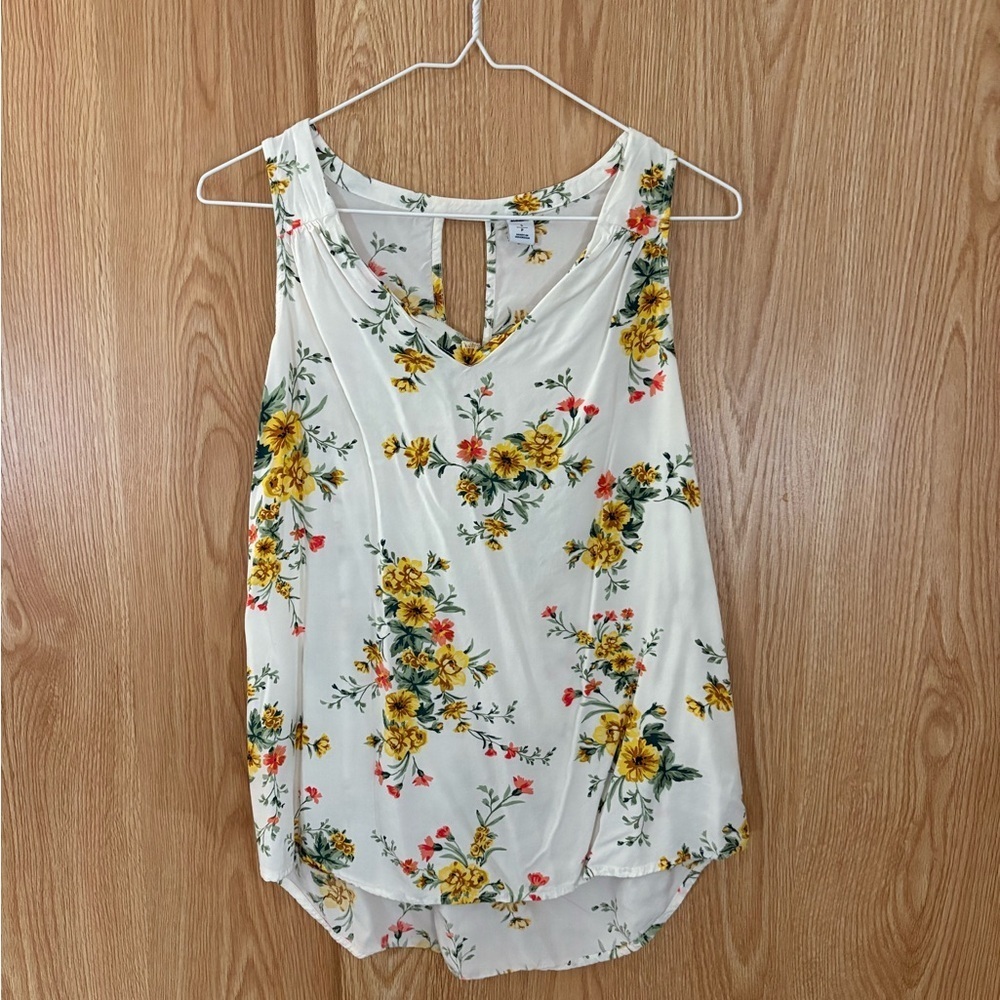Old Navy Sleeveless White Floral Keyhole Back Swing Tank Top